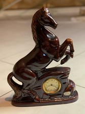 Sehr alte Tischuhr Figur Pferd