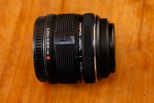 Olympus M.Zuiko 14-42 mm F/3.5-5.6 II R Objektiv (Schwarz)