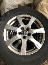 4x Volvo Felgen mit wie neu Winterreifen (Michelin)