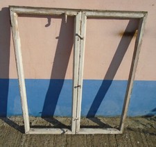 2 schöne alte Fenster Weiß