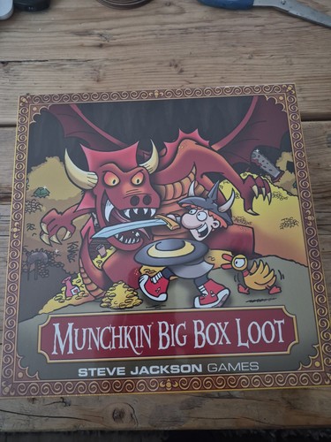 Munchkin big box - big,