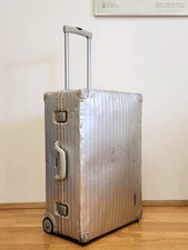 ➡️ RIMOWA Classic Flight