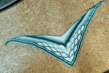 DREIECKSTUCH / FLACHES TUCH /