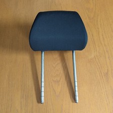 VW Golf 4 Bora Kopfstütze vorne oder hinten schwarz (2 Stück vorhanden)
