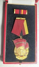 DDR Orden Banner der Arbeit Stufe II Interimspange seltene Rückseite Abzeichen