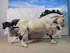 Breyer Premier Collection Llywellyn Cantering Welsh Cob Modellpferd