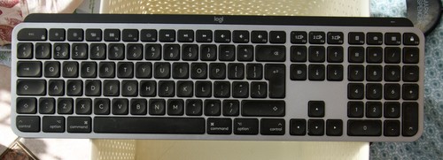 Logitech wireless illuminated - logitech,