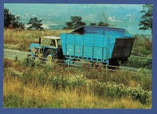 Traktor mit Spezialanhänger