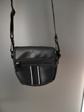 Kleine Umhängetasche schwarz