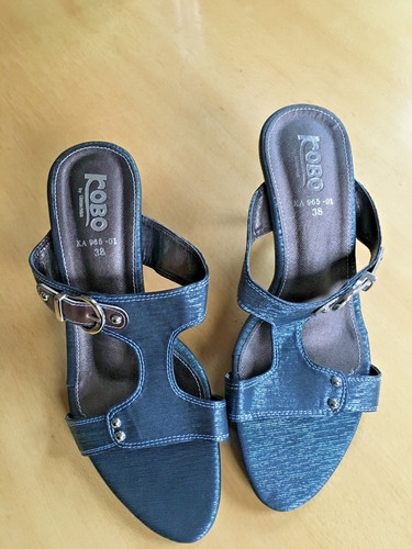 Neu blaue sandaletten - neu!,