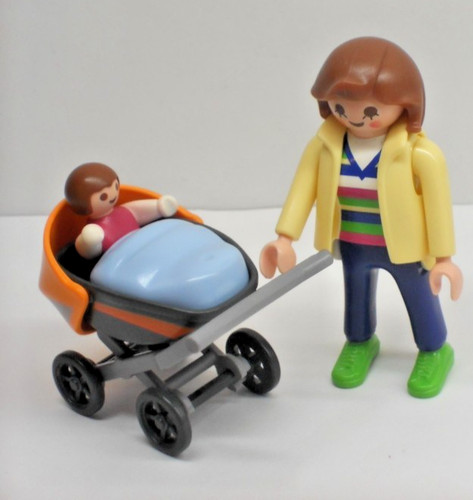 Mama mit baby und kinderwagen - mit,