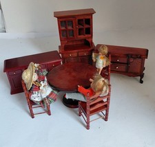 Konvolut  an Puppenhausmöbel 1:12