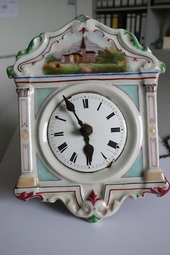 Wanduhr mit porzellanschild - wanduhr,