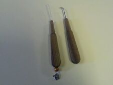 Spezial Stricknadel Stahl abgewinkelt +1Fadenführer aus Nussbaum Strickstab Neu