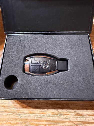 Mercedes benz 8gb usb - mercedes,