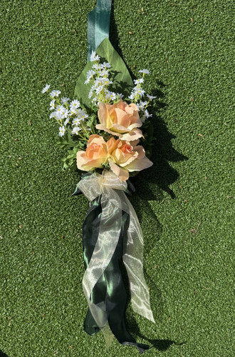 Kirchenbank gesteck hochzeit - kirchenbank,