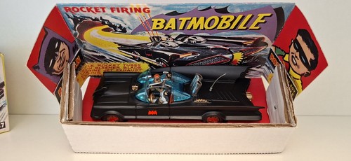Corgi 267 batmobile - 267,
