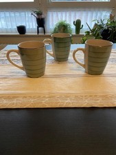 3 Stück Kaffeebecher in Grün/Beige von fsm Nummer 1236