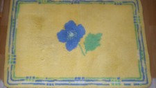 BADEZIMMER TEPPICH GELB mit BLUMENMUSTER MASSE ca.: 89 x 61 cm