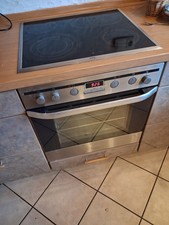 Elektroherd mit Ceranfeld und