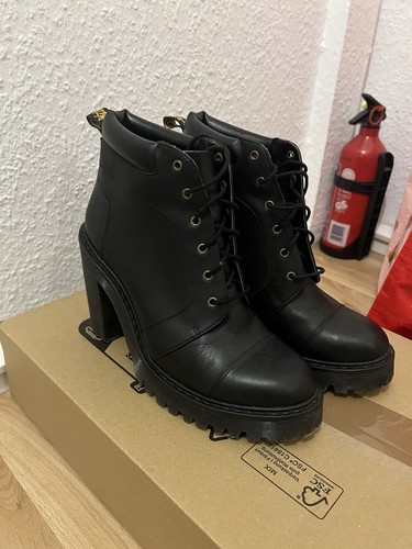 Martens heeled lace - dr.,