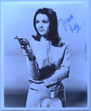 Diana Rigg (+) orig. Autogramm " Mit Schirm Charme & Melone " Motiv Emma Peel