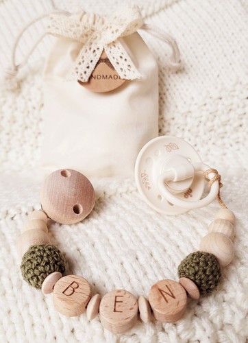 Schnullerkette mit name - schnullerkette,
