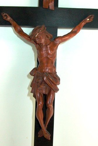 Antiker christus am kreuz - christus,