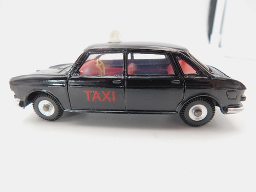 Dinky toys austin 1800 - dinky,