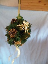 Künstliche WeihnachtsKugel gold Rosen, Engel, Tannenzweige, Päckchen