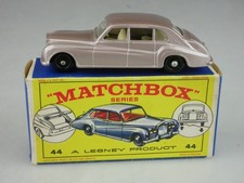 44b Rolls Royce Phantom V -