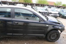 Audi A3 8P 2/3-Türer Tür vorne rechts Beifahrertür Türblatt schwarz LZ9Y