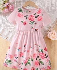 Niedliches Mädchenkleid Blumen Gr  128/134 neu