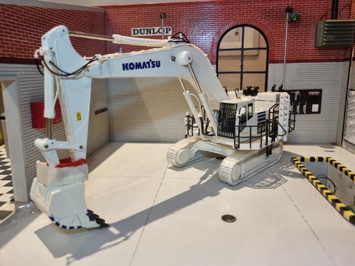 Komatsu pc1250 11 lenhoff - 1:50,