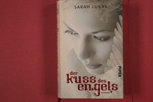 321331 sarah lukas der - lukas, kuss