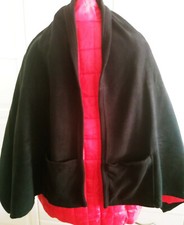 Stola, Schulterwärmer, Umhang mit Taschen, schwarz, fleece, warm