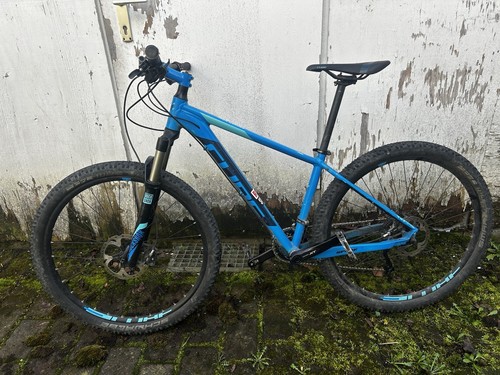 Cube attention 5 - sl, 27,5