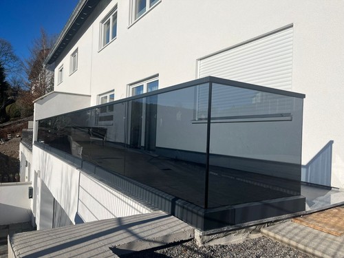 Ganzglasgeländer