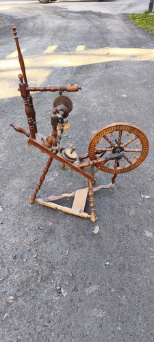 Spinnrad altes holz - spinnrad,