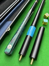 Taylor Made Snooker Queue. Gewicht 18,6 Unzen, 9,5 mm Spitze, 58 Zoll lang. 