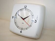 alte Küchenuhr AEG Uhr mit Synchronuhrwerk  230 V Art Deco Design Vintage 