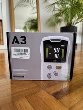 Aiesi Pulsoximeter Handgerät