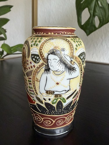 Vintage japanese vase - vintage,