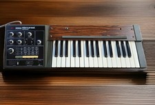 VINTAGE Korg  M-500 Micro Preset Synthesizer (70er Jahre), Analog, Monophone
