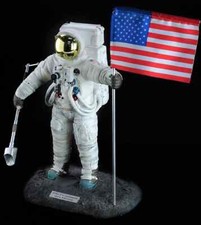 Neil Armstrong, Kommandant Von