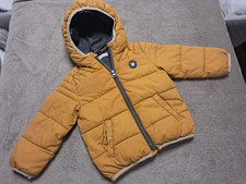 Süße dicke Baby Winter Jacke