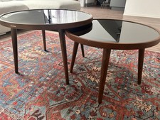 2er Set Couchtische – Rund – Holzrahmen mit Rauchglas – Marke İstikbal