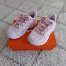 Neu! Nike Star Runner 4