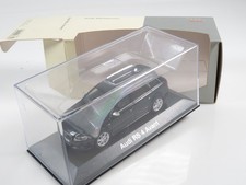 1:43 Minichamps Audi RS 4 Avant Nr. 5010509233 Phantomschwarz Händlermodell