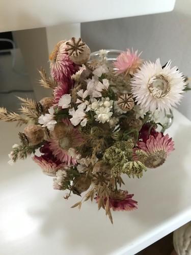 Getrockneter blumenstrauß - getrockneter,